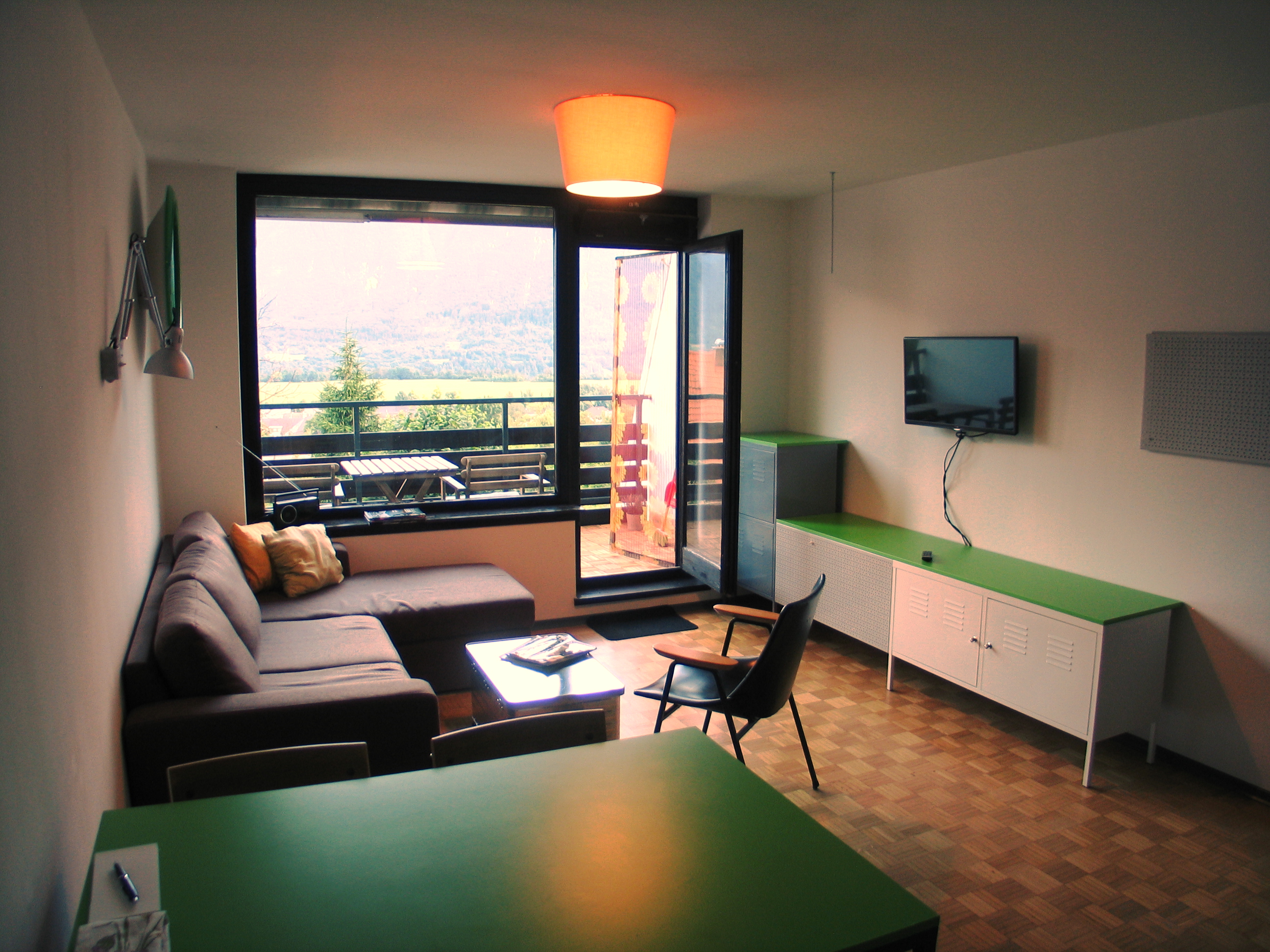 bad chaka apartment living room 2