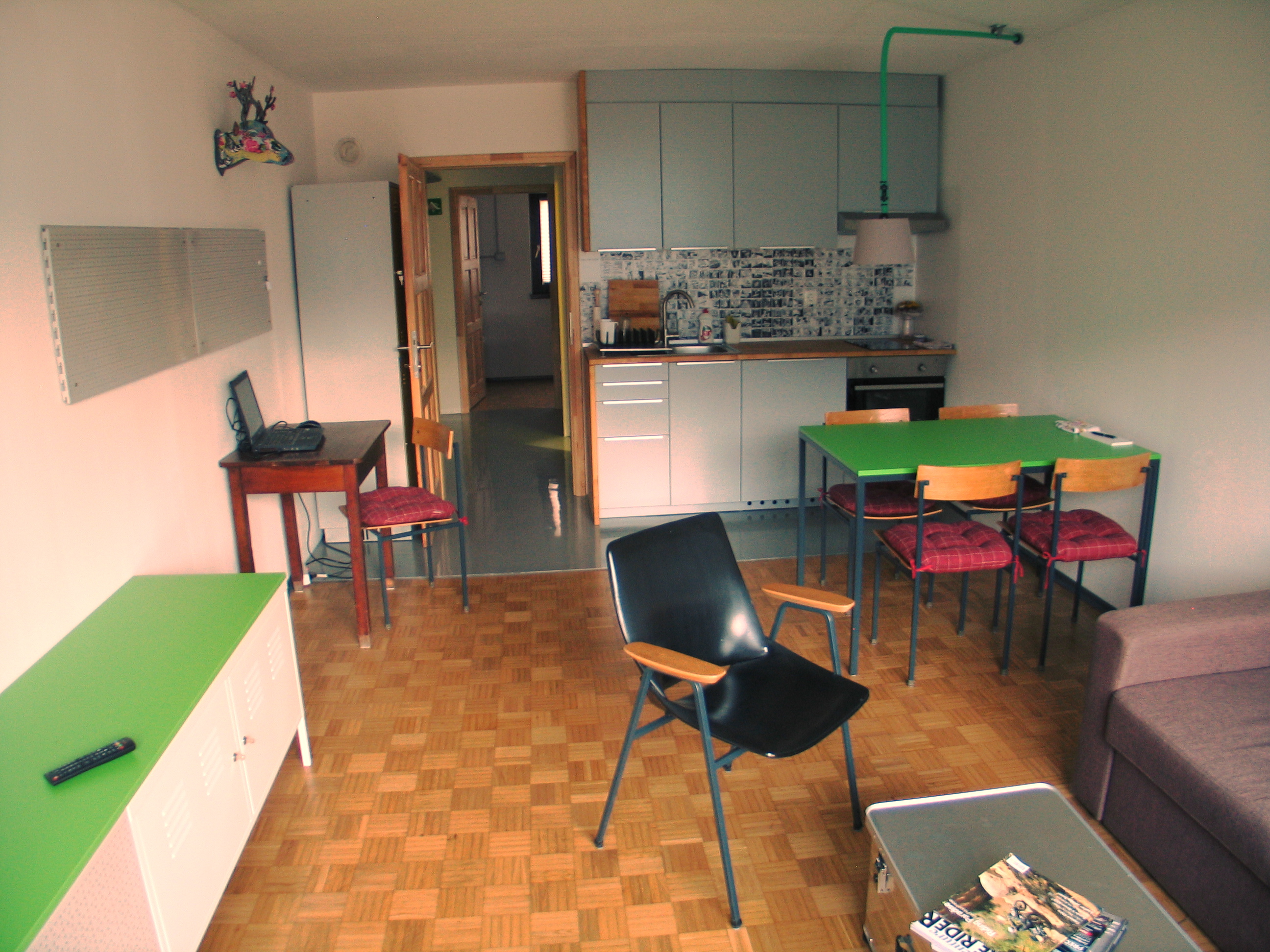 bad chaka apartment living room 3